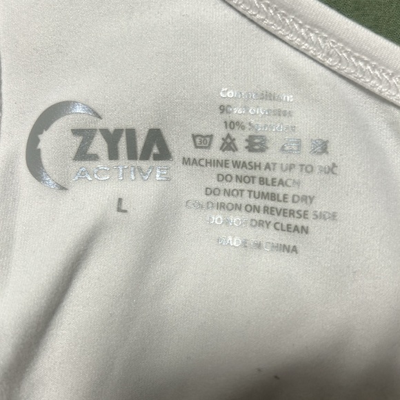ZYIA Tank top - Picture 4 of 4